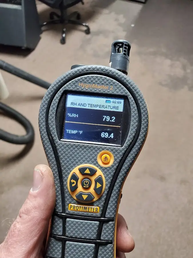 Moisture meter humidity assessment for Fire & Smoke Damage Restoration in Kirkland